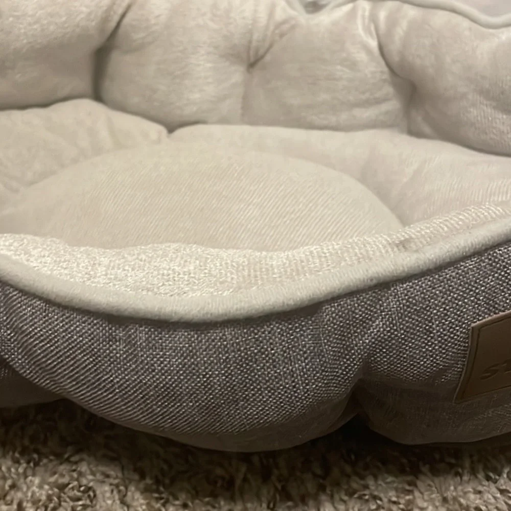 Cat bed